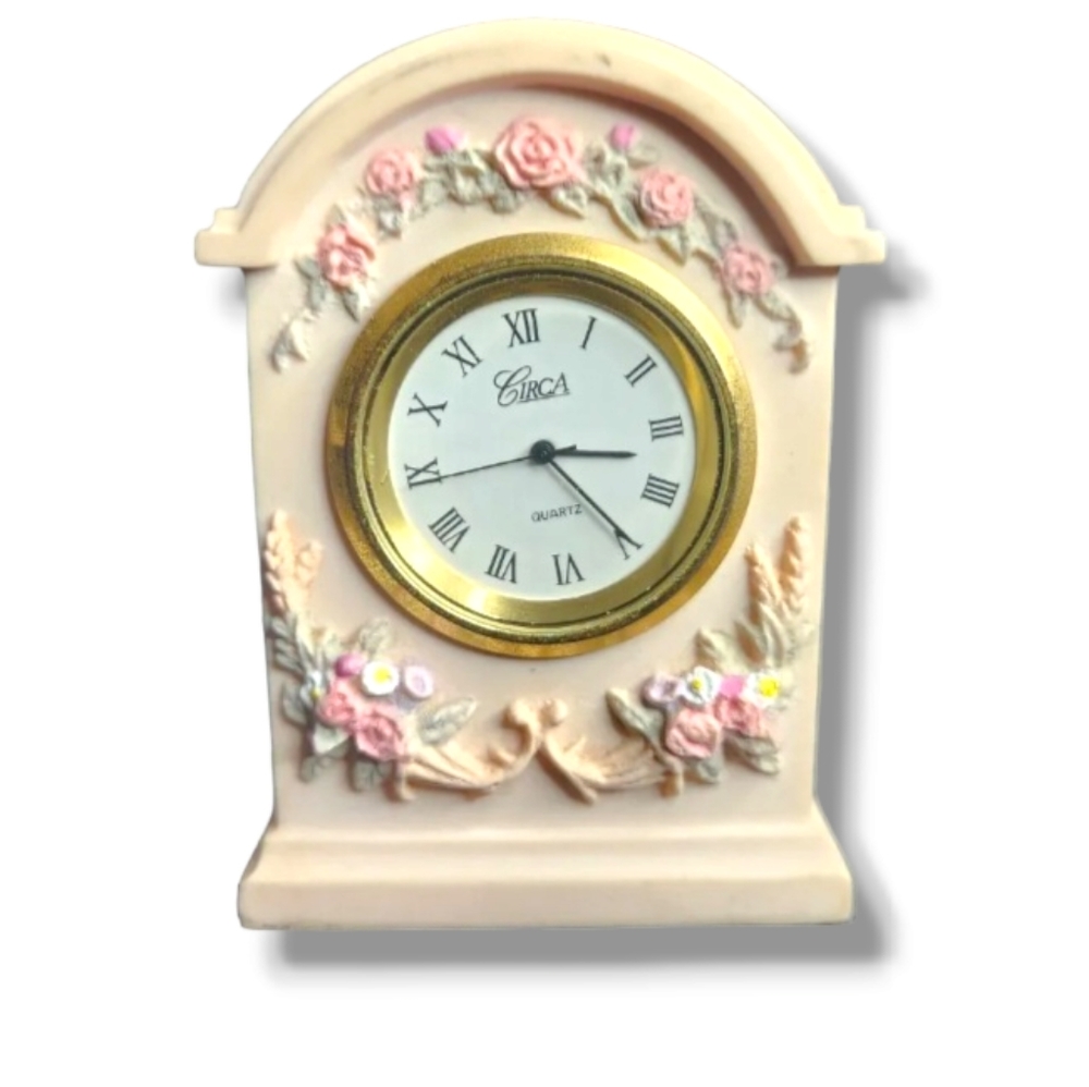 Miniature Desk/Mantle Clock Quartz Circa Collection